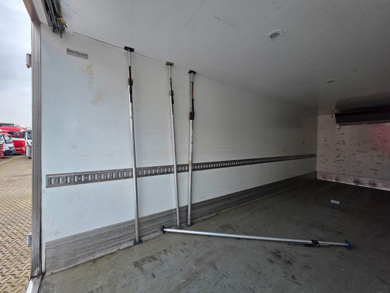 Frigorífico camión Iveco Eurocargo 180-320 / Ldbw / Thermo King: foto 13