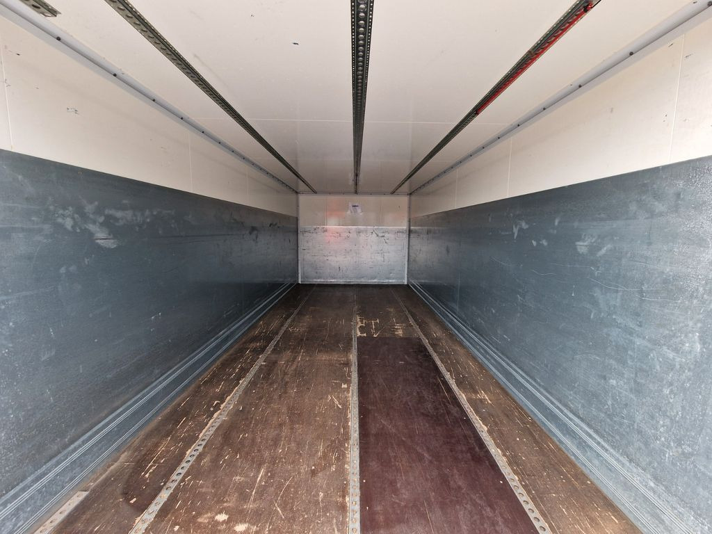 Camión caja cerrada Iveco Eurocargo 75-160 / Ldbw / Rückfahrkamera Iveco Eurocargo 75-160 / Ldbw / Rückfahrkamera: foto 10 Camión caja cerrada Iveco Eurocargo 75-160 / Ldbw / Rückfahrkamera Iveco Eurocargo 75-160 / Ldbw / Rückfahrkamera: foto 10