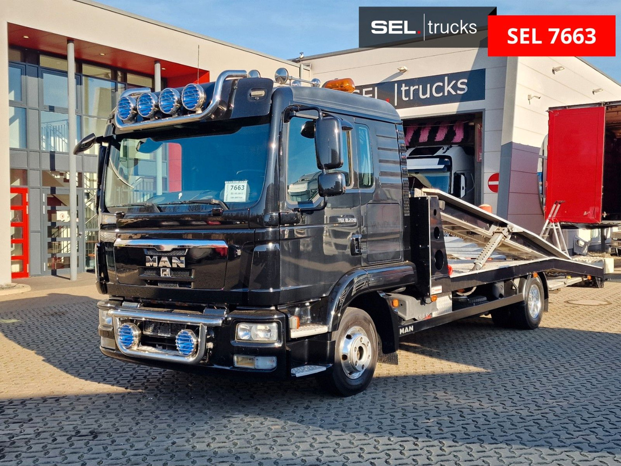 MAN TGL 8.220 4X2 BL / Xenon / Alu-Felgen - Portavehículos camión: foto 1 MAN TGL 8.220 4X2 BL / Xenon / Alu-Felgen - Portavehículos camión: foto 1