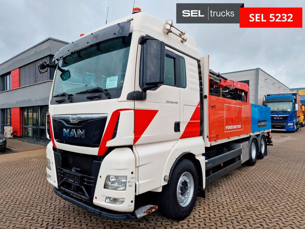 MAN TGX 26.440 / Intarder / Fassi / Lenkachse MAN TGX 26.440 / Intarder / Fassi / Lenkachse - Camión grúa: foto 1 MAN TGX 26.440 / Intarder / Fassi / Lenkachse MAN TGX 26.440 / Intarder / Fassi / Lenkachse - Camión grúa: foto 1