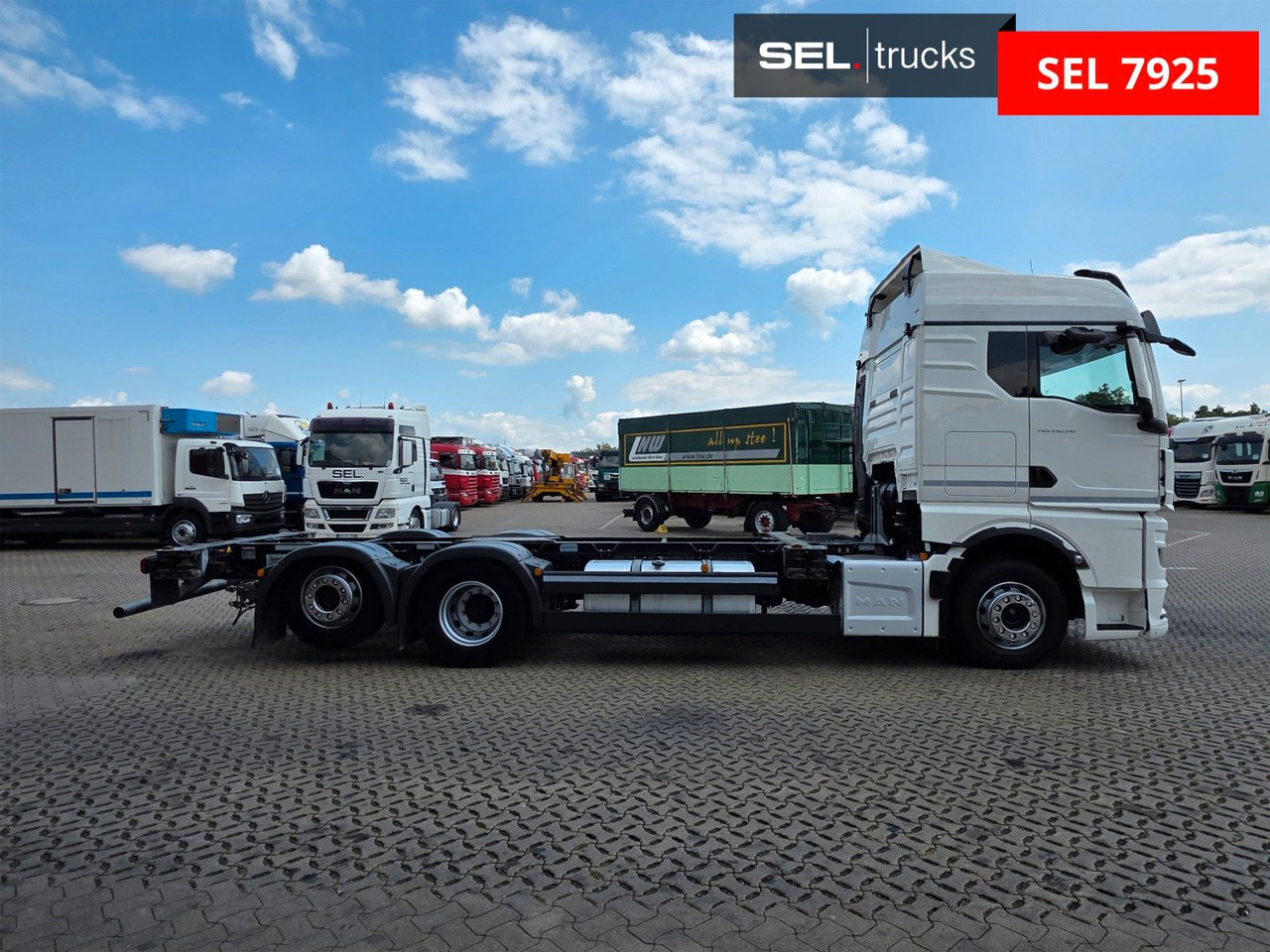 MAN TGX 26.510 6x2-2 LL CH / ZF Intarder / Liftachse - Portacontenedore/ Intercambiable camión: foto 4 MAN TGX 26.510 6x2-2 LL CH / ZF Intarder / Liftachse - Portacontenedore/ Intercambiable camión: foto 4