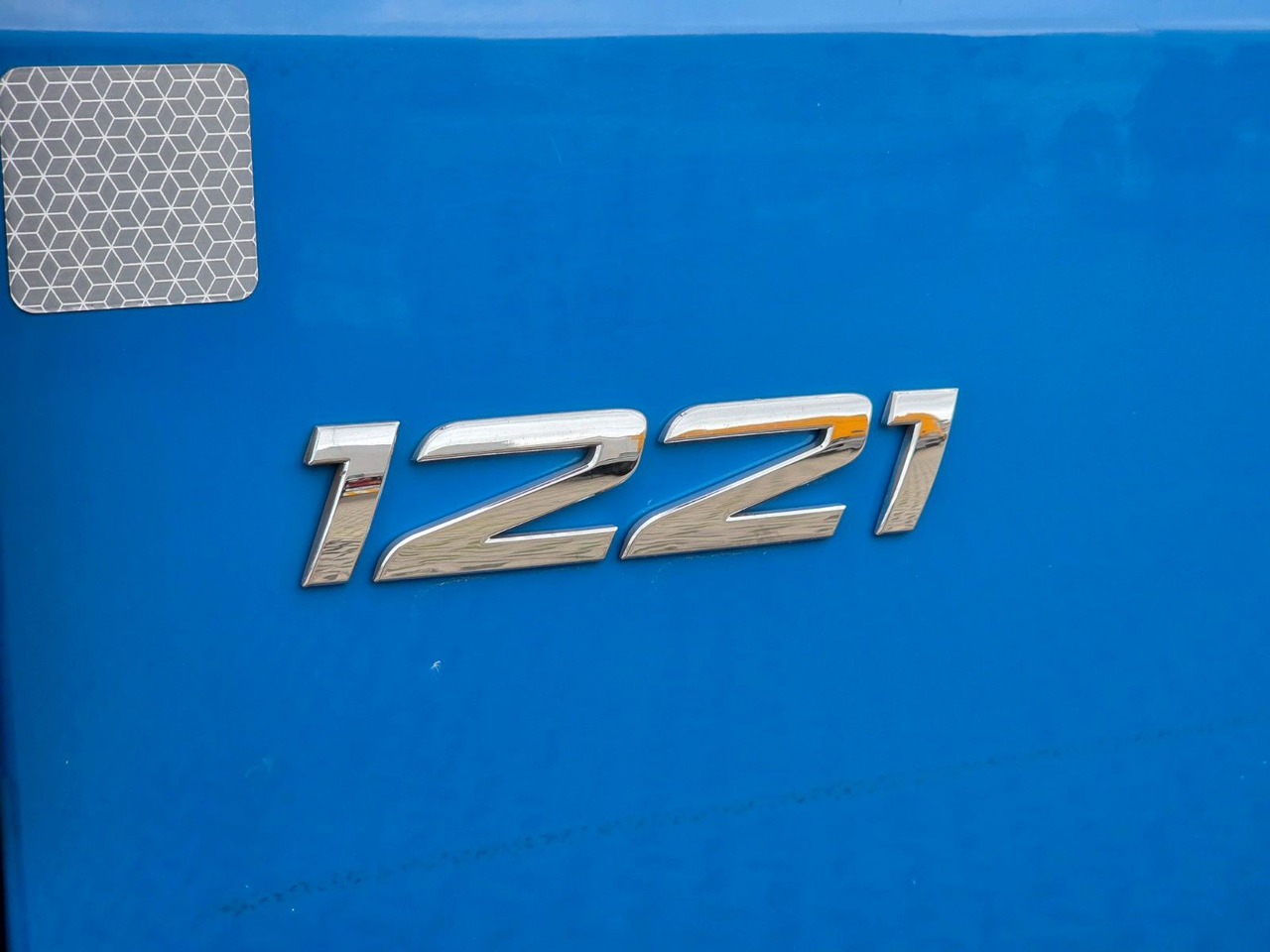 Camión caja cerrada Mercedes-Benz Atego 1221 / Ladebordwand: foto 27