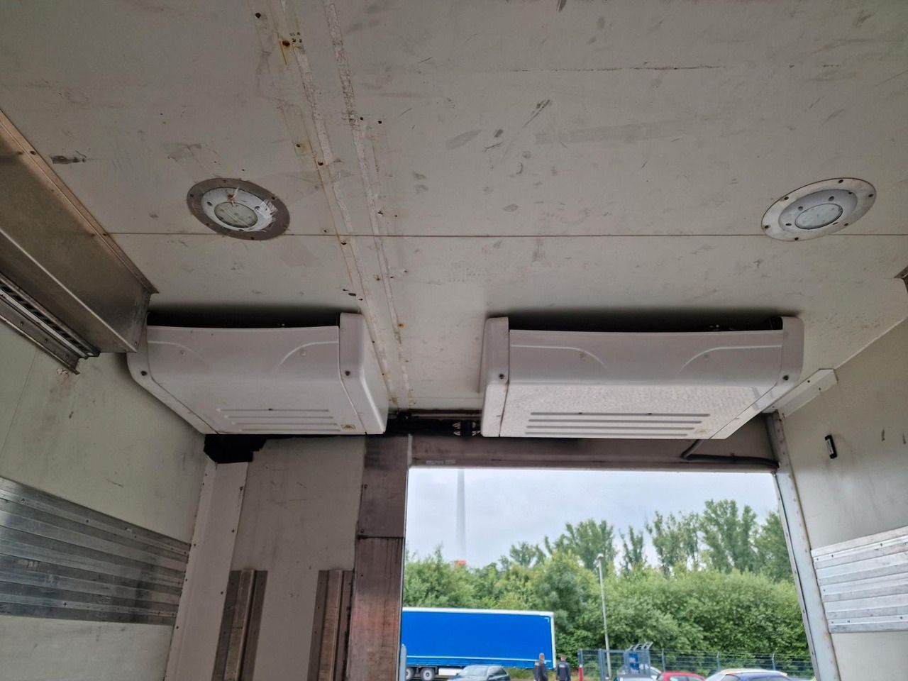 Caja cerrada remolque ROHR RZK/18M / 2 Achsen - Tandem: foto 16 Caja cerrada remolque ROHR RZK/18M / 2 Achsen - Tandem: foto 16