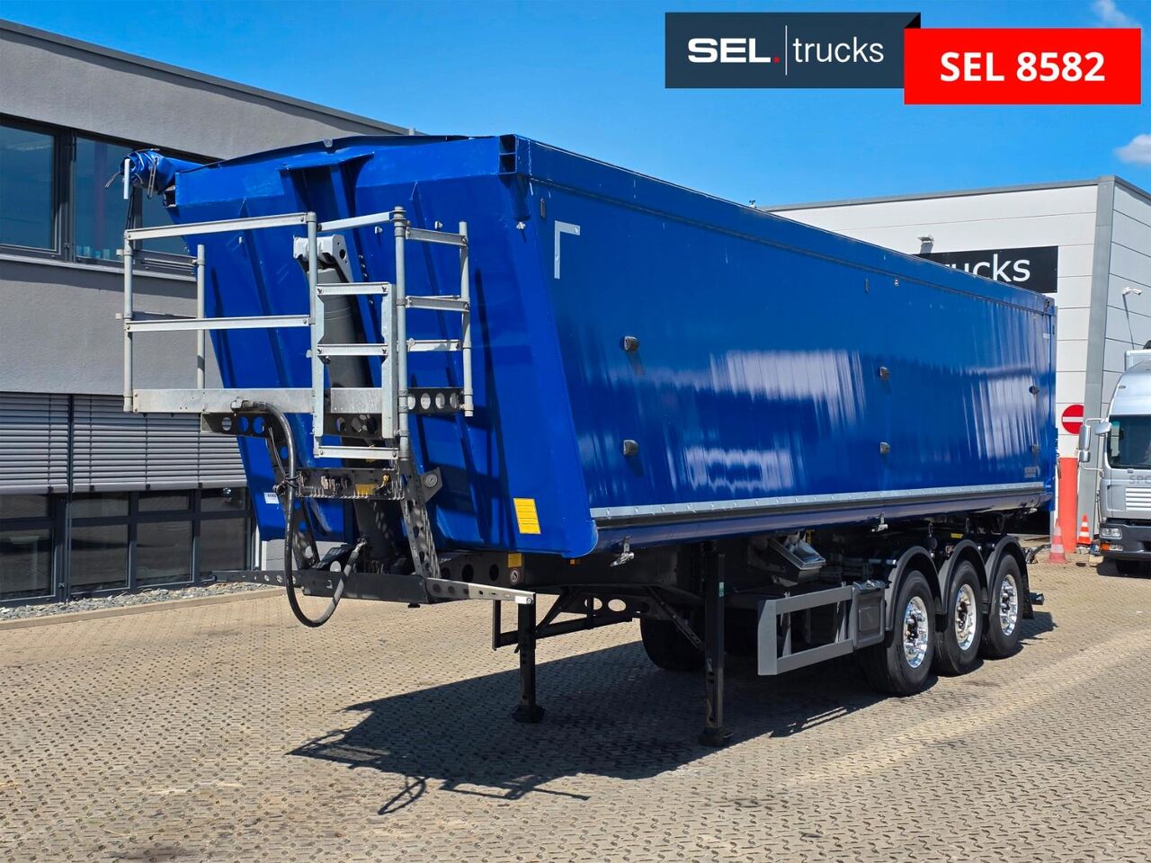 Schmitz Cargobull SKI 24 SL 9.6 / Alu-Felgen / Liftachse / 50m² - Volquete semirremolque: foto 1 Schmitz Cargobull SKI 24 SL 9.6 / Alu-Felgen / Liftachse / 50m² - Volquete semirremolque: foto 1
