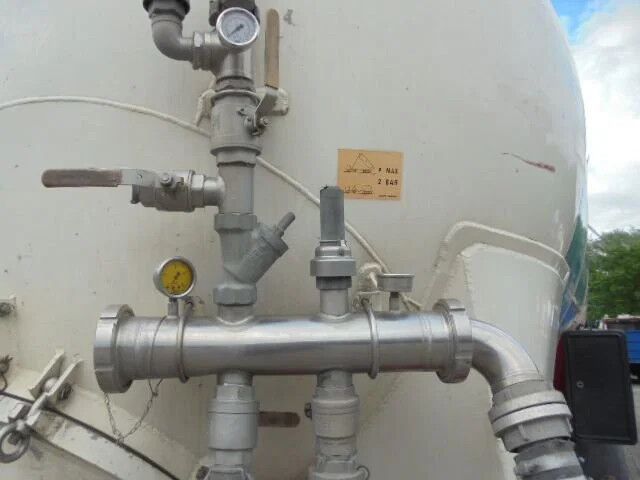 Benalu GRUPO GARVIVES SAL 60000L - Semirremolque silo: foto 4 Benalu GRUPO GARVIVES SAL 60000L - Semirremolque silo: foto 4