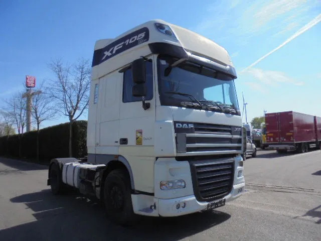 DAF XF 105.460 SUPERSPACE - Cabeza tractora: foto 3 DAF XF 105.460 SUPERSPACE - Cabeza tractora: foto 3