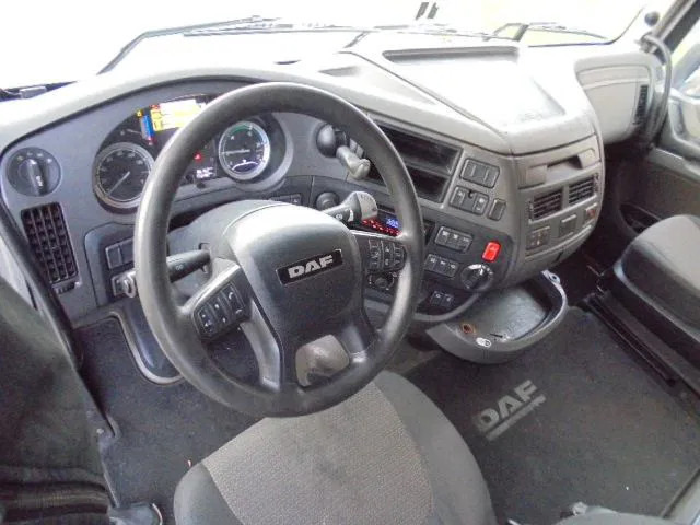 Cabeza tractora DAF XF 440 SPACE CAB: foto 8