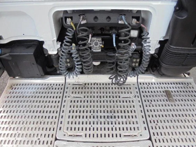 Cabeza tractora DAF XF 440 SPACE CAB: foto 17