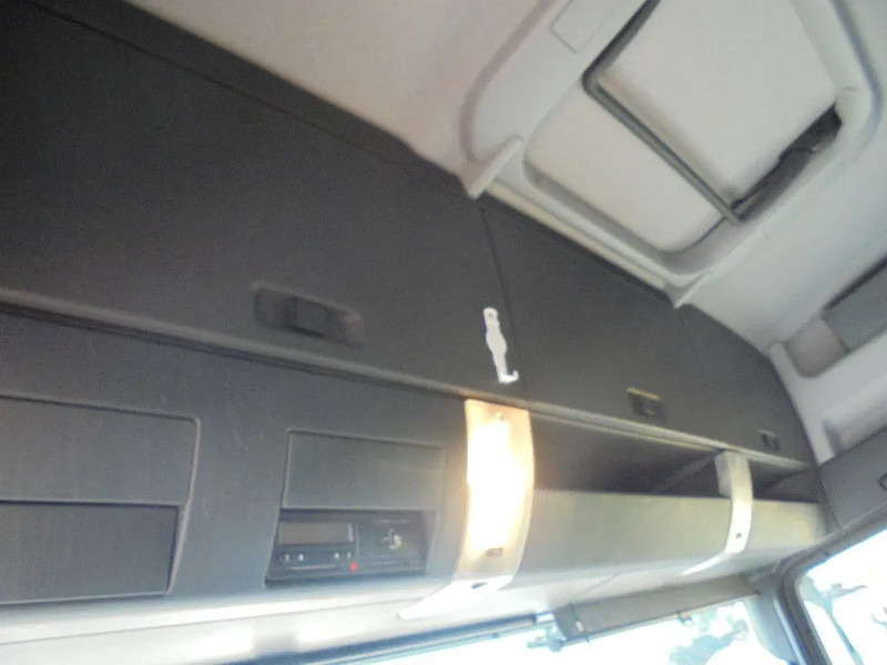 Cabeza tractora MAN TGX 18.400: foto 10