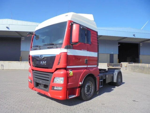 MAN TGX 18.500 500 XL + RETARDER - Cabeza tractora: foto 1 MAN TGX 18.500 500 XL + RETARDER - Cabeza tractora: foto 1