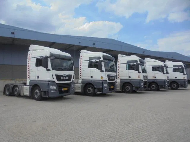 Cabeza tractora MAN TGX 26-420 XL 6x2 NEW EXPORT PRICES: foto 6