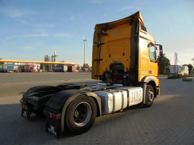 Mercedes-Benz Actros 1840 - Cabeza tractora: foto 4 Mercedes-Benz Actros 1840 - Cabeza tractora: foto 4
