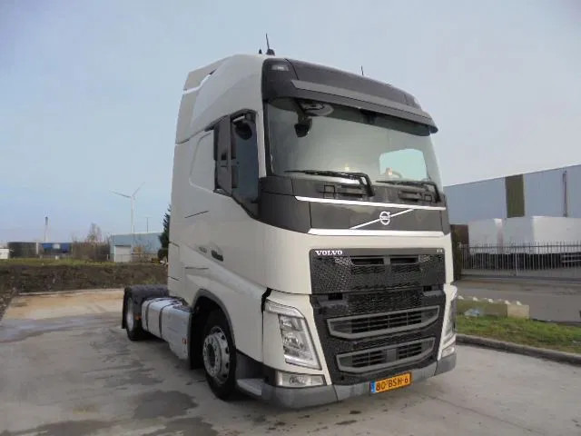 Volvo FH 420 MEGA NL TRUCK APK /TUV 01-05-2026 - Cabeza tractora: foto 3 Volvo FH 420 MEGA NL TRUCK APK /TUV 01-05-2026 - Cabeza tractora: foto 3