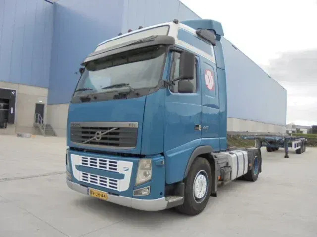 Volvo FH 440 EUR5 - Cabeza tractora: foto 1 Volvo FH 440 EUR5 - Cabeza tractora: foto 1