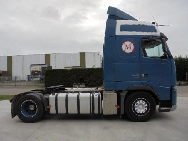 Volvo FH 440 EUR5 - Cabeza tractora: foto 4 Volvo FH 440 EUR5 - Cabeza tractora: foto 4