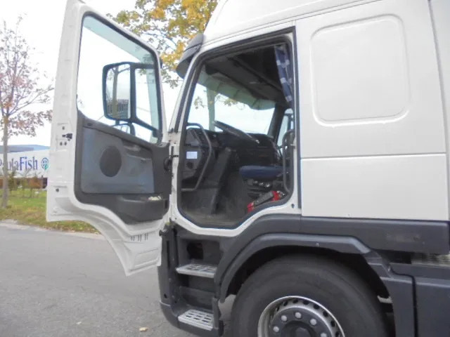 Volvo FM 400 GLOBETROTTER ADR NL TRUCK +TANK TRAILER - Cabeza tractora: foto 5 Volvo FM 400 GLOBETROTTER ADR NL TRUCK +TANK TRAILER - Cabeza tractora: foto 5