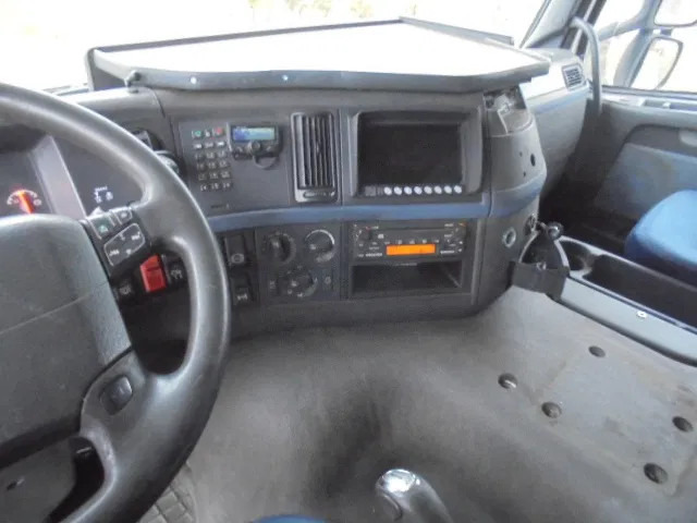 Cabeza tractora Volvo FM 400 GLOBETROTTER ADR NL TRUCK +TANK TRAILER: foto 7 Cabeza tractora Volvo FM 400 GLOBETROTTER ADR NL TRUCK +TANK TRAILER: foto 7