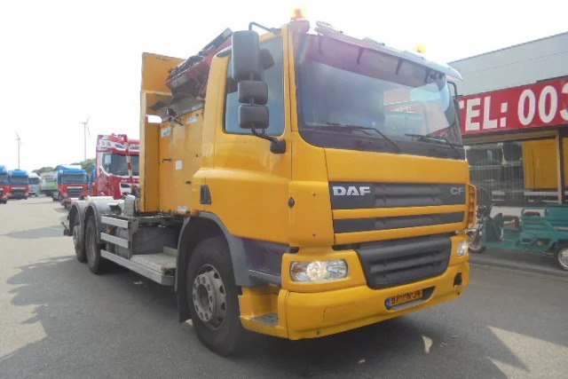 DAF 75.240 75 240 6X2 - Camión de basura: foto 2 DAF 75.240 75 240 6X2 - Camión de basura: foto 2
