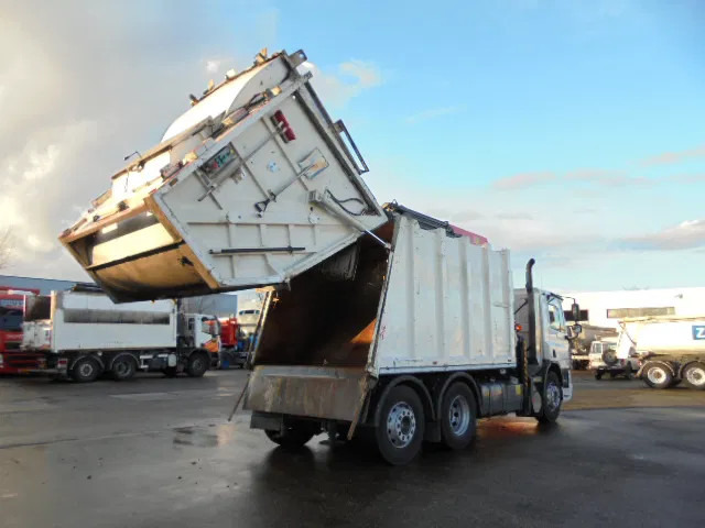 DAF CF 75.250 6x2 - Camión de basura: foto 5 DAF CF 75.250 6x2 - Camión de basura: foto 5