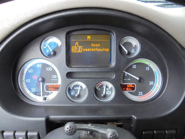 Leasing financiero de DAF FAD 85-460 8X4 NL TRUCK leasing DAF FAD 85-460 8X4 NL TRUCK: foto 7