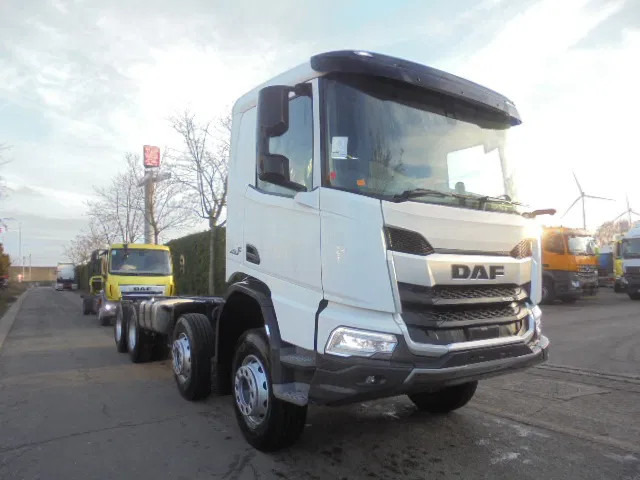DAF XDC 450 8X4 DEMO UNUSED RHD - Chasis camión: foto 3 DAF XDC 450 8X4 DEMO UNUSED RHD - Chasis camión: foto 3