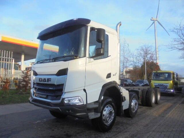 DAF XDC 450 8X4 DEMO UNUSED RHD - Chasis camión: foto 1 DAF XDC 450 8X4 DEMO UNUSED RHD - Chasis camión: foto 1