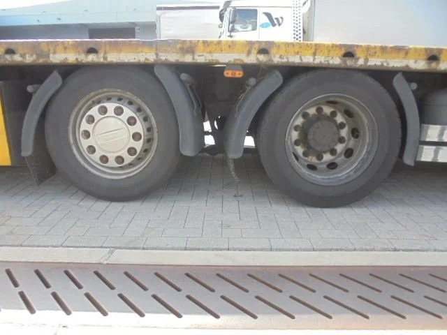 DAF XF 510 FAR 6X2 - Camión caja abierta: foto 4 DAF XF 510 FAR 6X2 - Camión caja abierta: foto 4