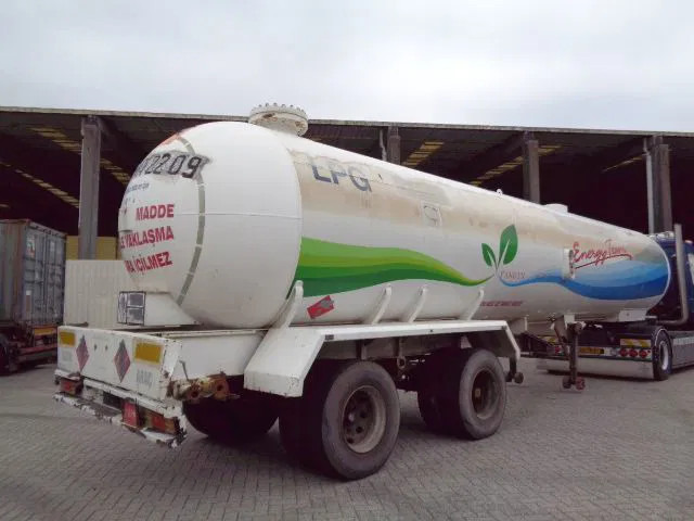 Diversen Isisan 45M3 LPG -BUTANE - Cisterna semirremolque: foto 3 Diversen Isisan 45M3 LPG -BUTANE - Cisterna semirremolque: foto 3