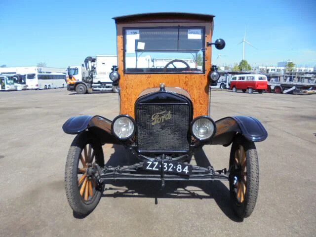 Ford Model T DEPOT HACK - Sedan: foto 2 Ford Model T DEPOT HACK - Sedan: foto 2