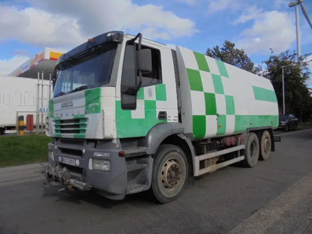 Iveco Stralis 270 - Cisterna camión: foto 1 Iveco Stralis 270 - Cisterna camión: foto 1