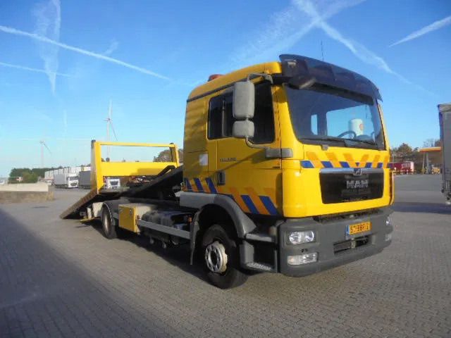 MAN TGM 12.250 NL TRUCK - Grua de remolque autos: foto 3 MAN TGM 12.250 NL TRUCK - Grua de remolque autos: foto 3