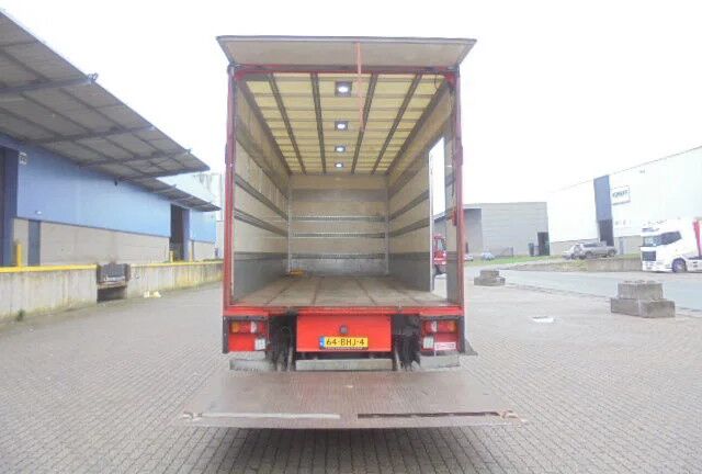 MAN TGM 12.250 NL TRUCK TUV 06-26 - Camión caja cerrada: foto 5 MAN TGM 12.250 NL TRUCK TUV 06-26 - Camión caja cerrada: foto 5