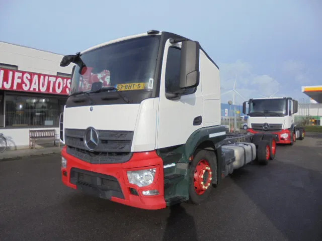 Mercedes-Benz 2340 6X2 NL TRUCK - Portavehículos camión: foto 1 Mercedes-Benz 2340 6X2 NL TRUCK - Portavehículos camión: foto 1