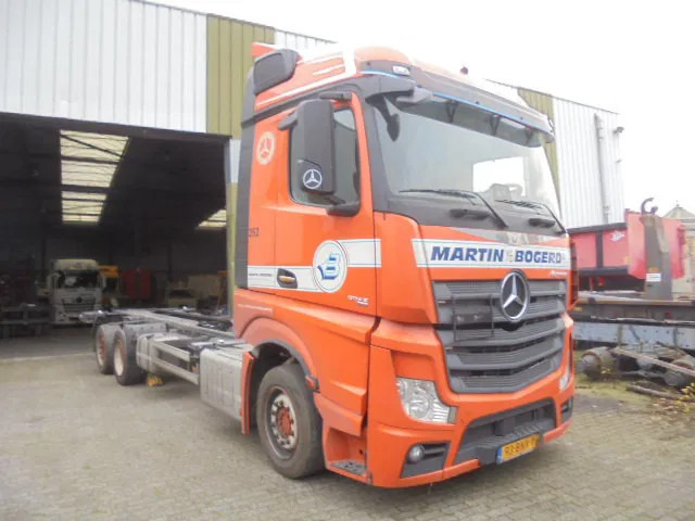 Mercedes-Benz Actros 2542 LS 6X2 ENGINE BROKE - Portacontenedore/ Intercambiable camión: foto 3 Mercedes-Benz Actros 2542 LS 6X2 ENGINE BROKE - Portacontenedore/ Intercambiable camión: foto 3