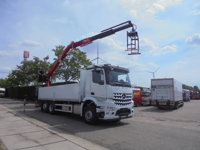 Mercedes-Benz Arocs 2545 + RETARDER 6X2 NEW /DEMO - Camión grúa: foto 2 Mercedes-Benz Arocs 2545 + RETARDER 6X2 NEW /DEMO - Camión grúa: foto 2