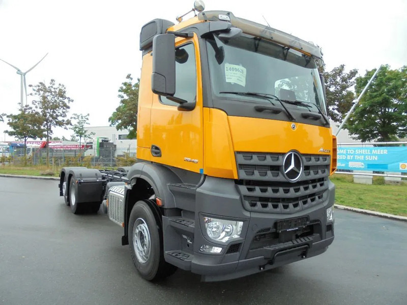 Chasis camión nuevo Mercedes-Benz Arocs 2848 6X2 NEW DEMO: foto 10