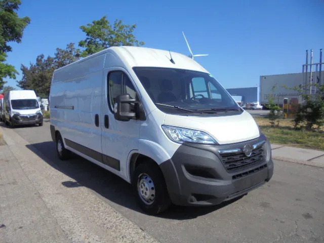 Opel Movano L3H2 2.2L BLUE HDI 140 - Furgón: foto 3 Opel Movano L3H2 2.2L BLUE HDI 140 - Furgón: foto 3