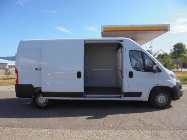 Opel Movano L3H2 2.2L BLUE HDI 140 - Furgón: foto 4 Opel Movano L3H2 2.2L BLUE HDI 140 - Furgón: foto 4