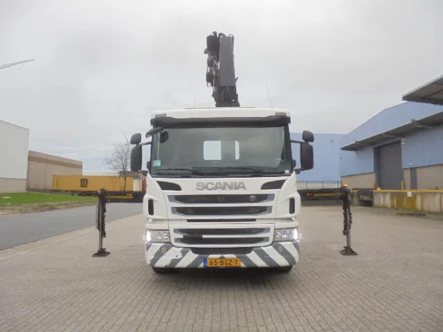 Scania P370 8X2 HAAK + KRAAN NL TRUCK LOW KM - Multibasculante camión, Camión grúa: foto 2 Scania P370 8X2 HAAK + KRAAN NL TRUCK LOW KM - Multibasculante camión, Camión grúa: foto 2