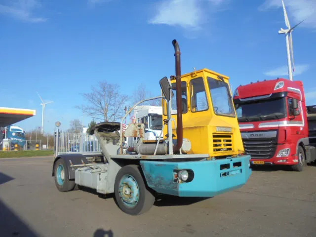 Terberg YT NL TRUCK - Tractor industrial: foto 3 Terberg YT NL TRUCK - Tractor industrial: foto 3