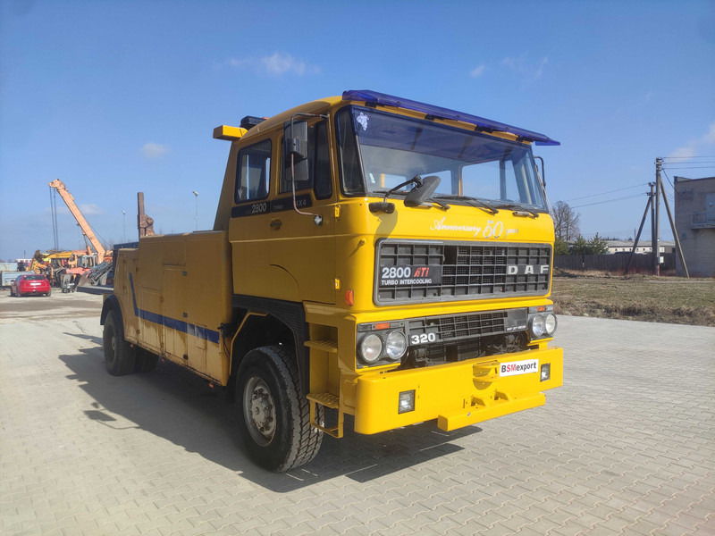 DAF 2800 Ati tow truck - Grua de remolque autos: foto 2 DAF 2800 Ati tow truck - Grua de remolque autos: foto 2