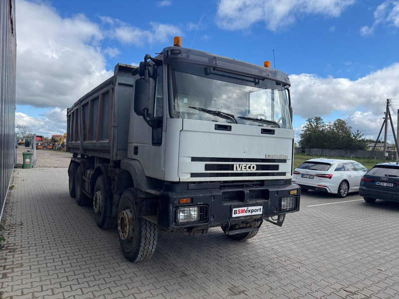 Iveco Trakker 410E42, manual pump - Volquete camión: foto 3 Iveco Trakker 410E42, manual pump - Volquete camión: foto 3