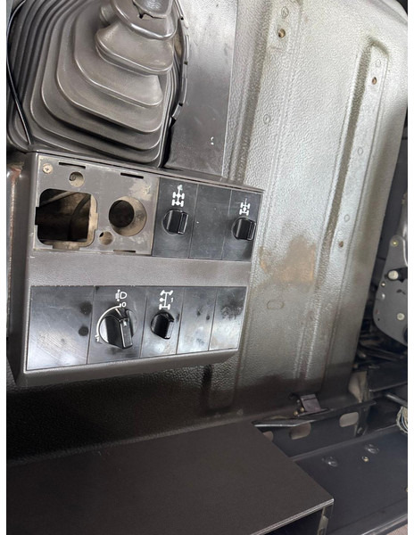 Chasis camión Mercedes-Benz 3234: foto 17