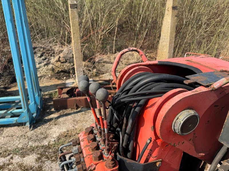 Grúa para camión para Camión Palfinger PK16000L 2 hydraulic outrigers: foto 13