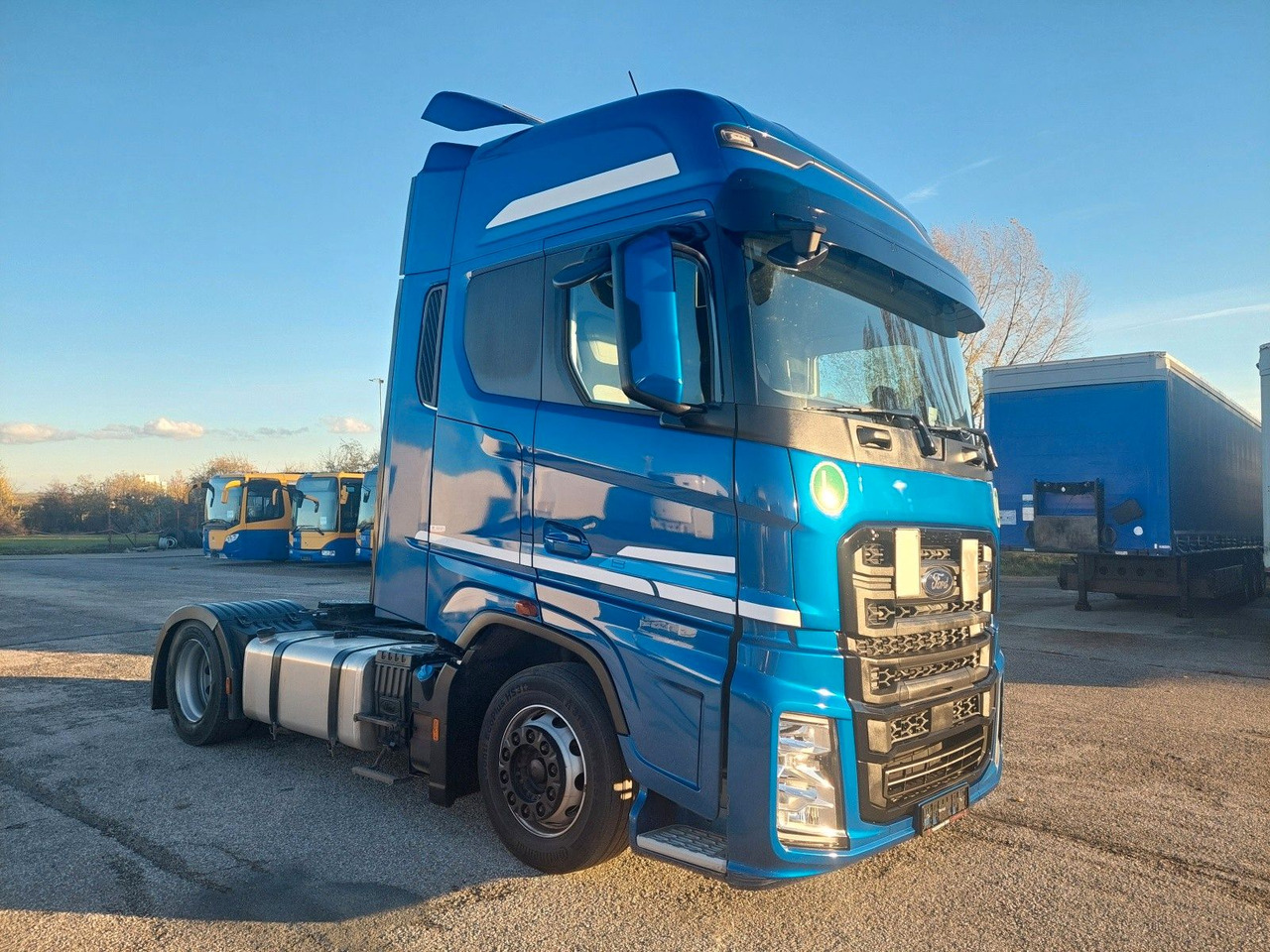 Ford F-Max 1850 LL - Cabeza tractora: foto 2 Ford F-Max 1850 LL - Cabeza tractora: foto 2