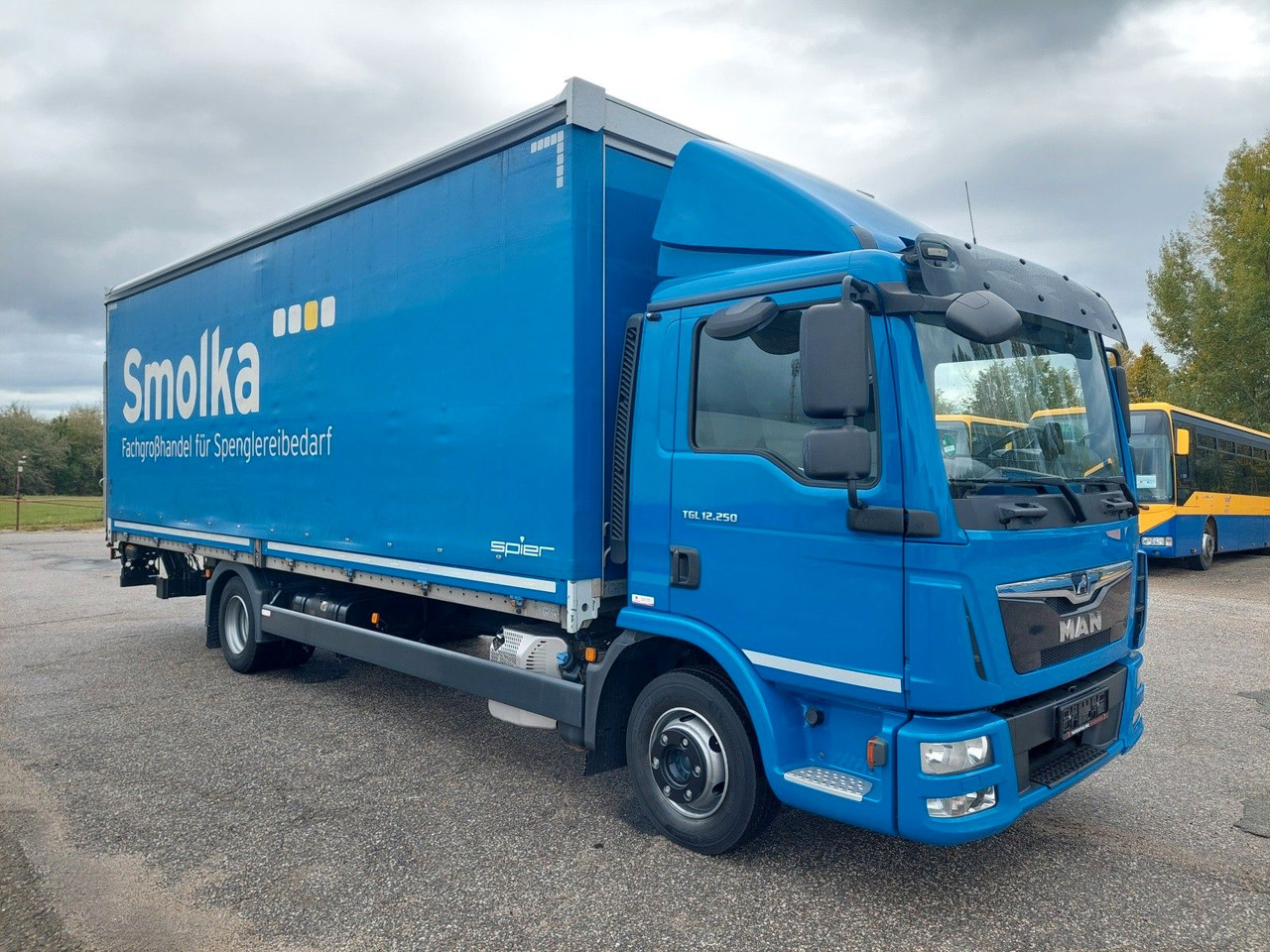 MAN TGL 12.250 BL 4x2 - Camión lona: foto 2 MAN TGL 12.250 BL 4x2 - Camión lona: foto 2