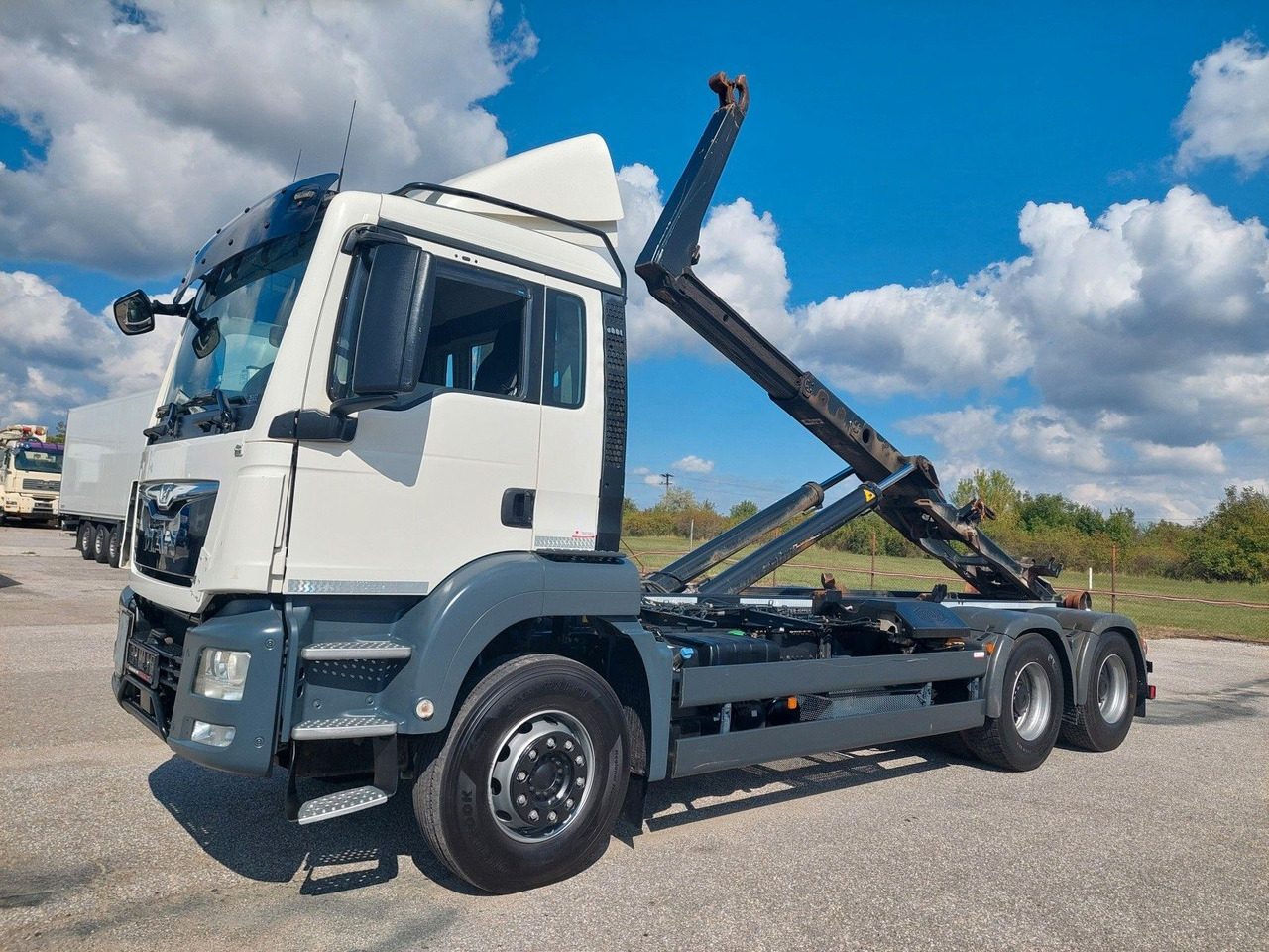 MAN TGS 26.440 BL Meiller RK 20.65 6x4 - Multibasculante camión: foto 1 MAN TGS 26.440 BL Meiller RK 20.65 6x4 - Multibasculante camión: foto 1
