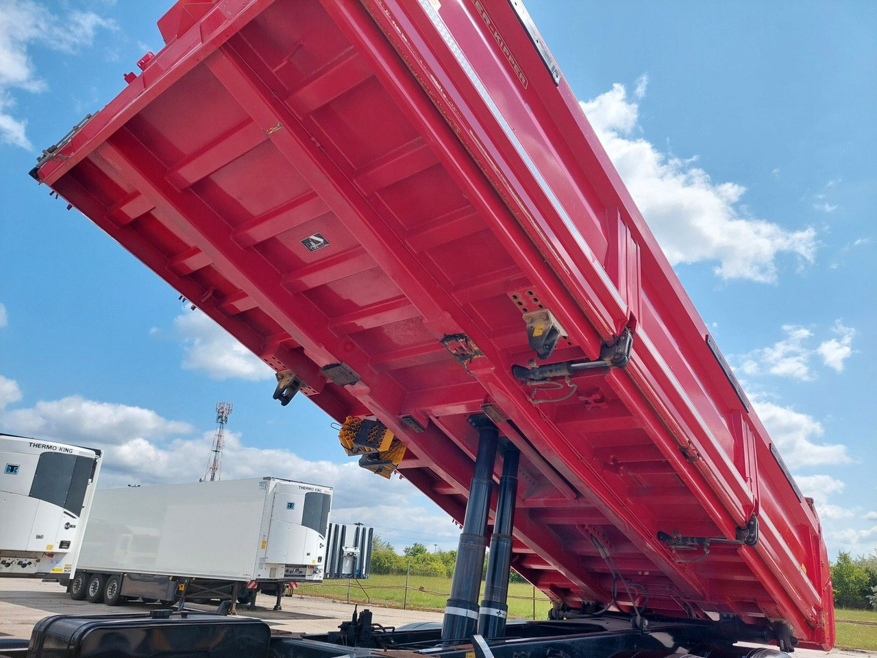 MAN TGS 35.460 BB Meiller Bordmatik 8x6 - Volquete camión: foto 5 MAN TGS 35.460 BB Meiller Bordmatik 8x6 - Volquete camión: foto 5