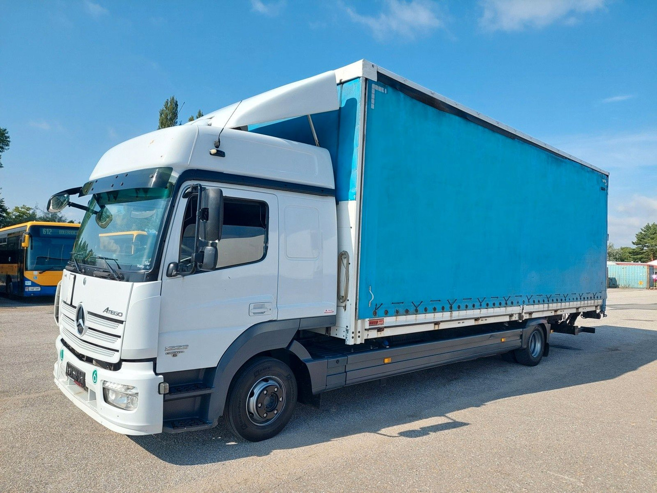 Mercedes-Benz Atego 1223 L/NR - Camión lona: foto 1 Mercedes-Benz Atego 1223 L/NR - Camión lona: foto 1