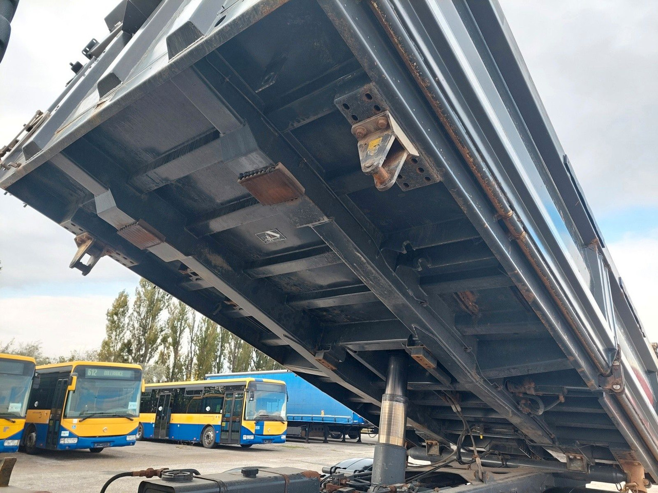 Volvo FMX 460 Meiller Bordmatik 6x4 - Volquete camión: foto 5 Volvo FMX 460 Meiller Bordmatik 6x4 - Volquete camión: foto 5